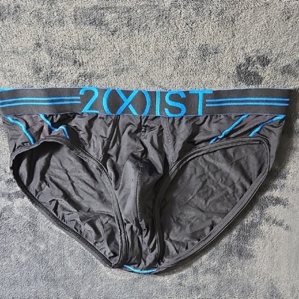 2xist Black and Blue Briefs with Distinctive Waistband